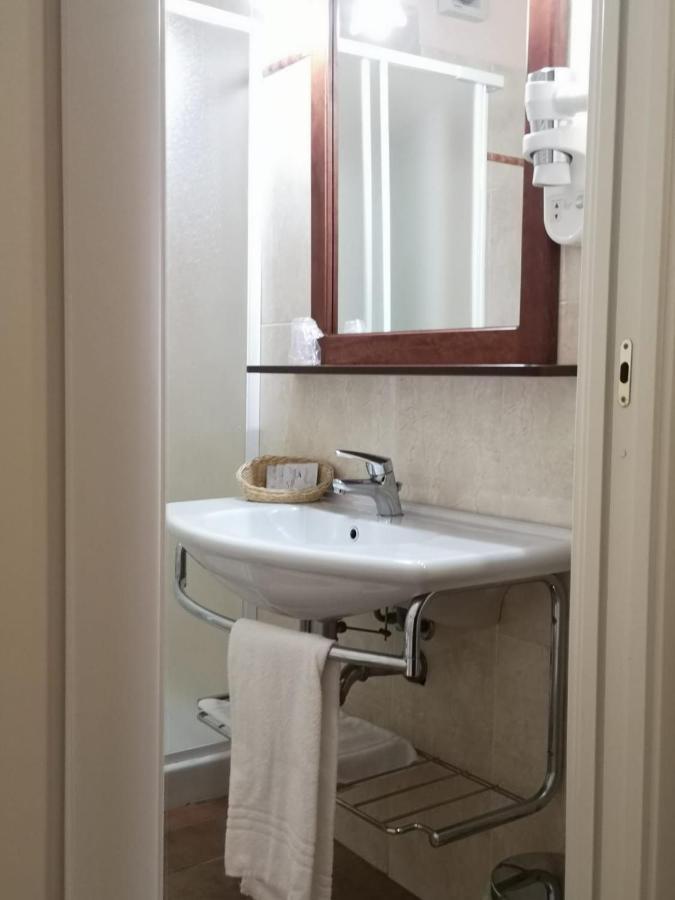 Hotel Villa Peretti Gela Esterno foto