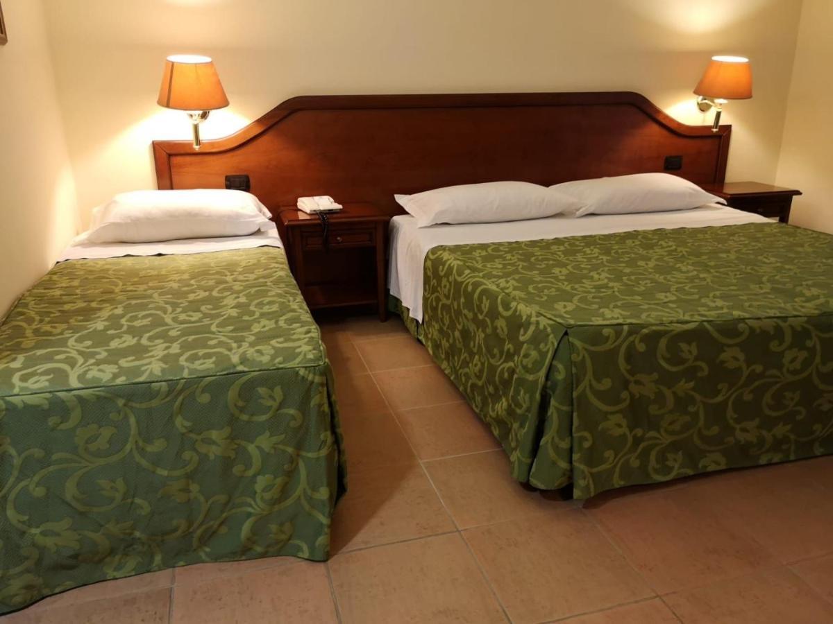 Hotel Villa Peretti Gela Esterno foto